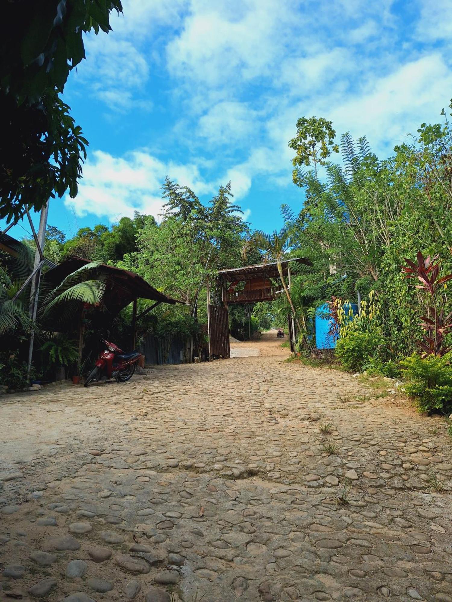 Madera Labrada Lodge Ecologico Tarapoto Buitenkant foto